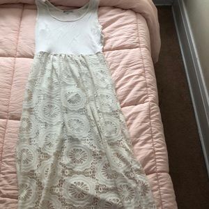White lace maxi dress